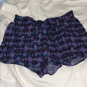 Cute flowy shorts-never worn